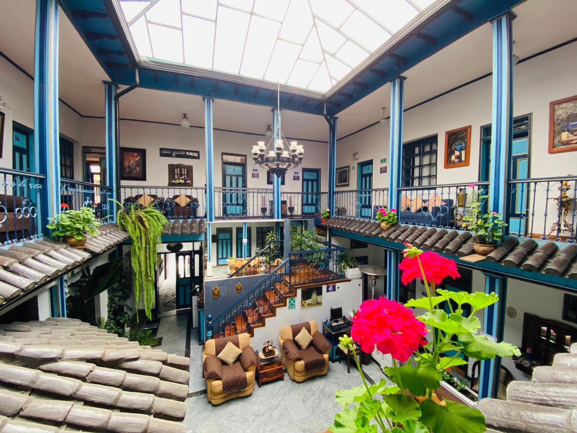 Hotel Montecarlo Riobamba Eksteriør billede